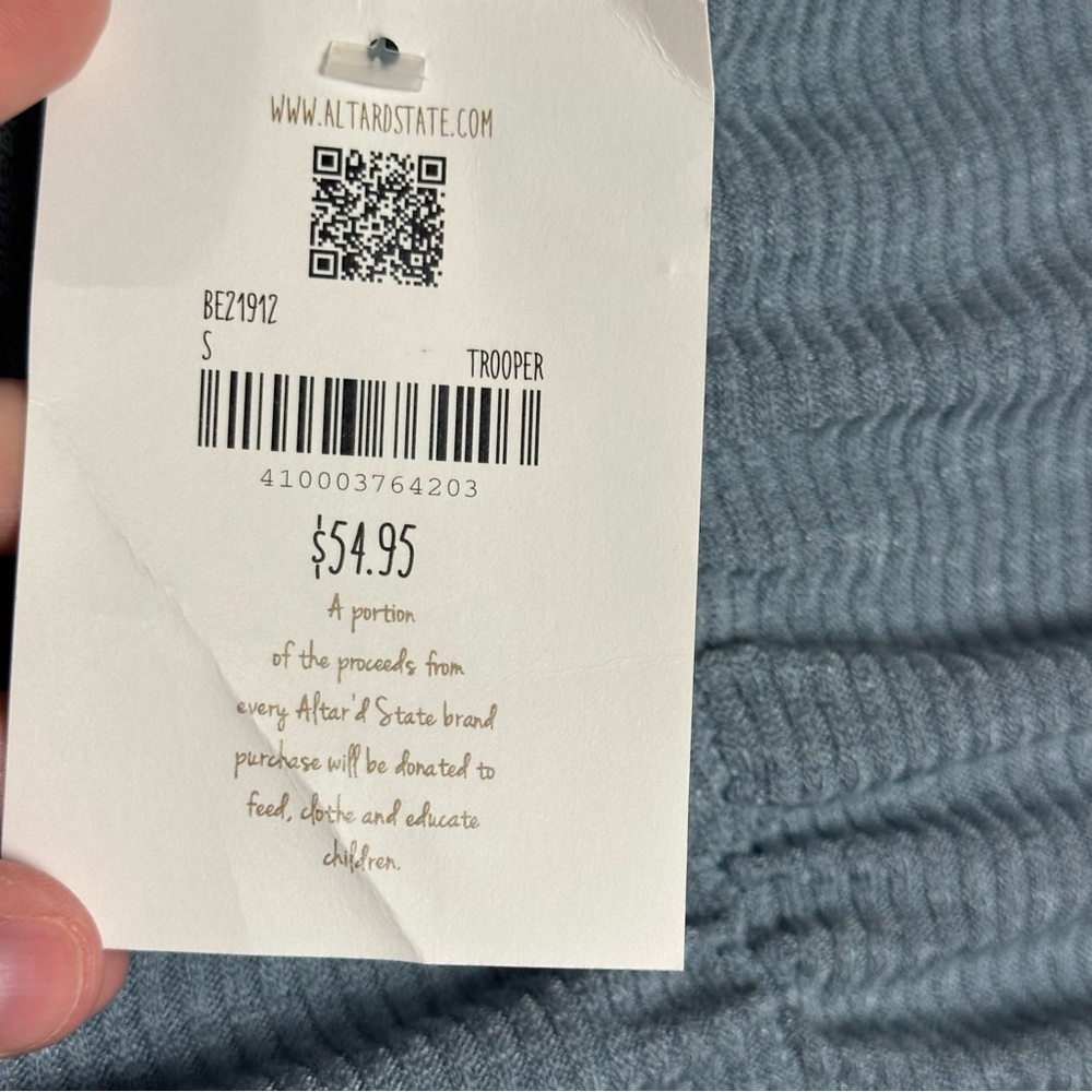 Altar'd State Light Blue Ruched Puff Sleeve Crop Top Small NWT $54.95 - Picture 9 of 11